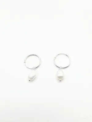 Some Sterling Silver Freshwater Pearl Huggie Earrings 811